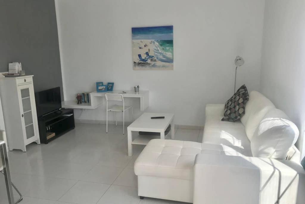 Vrys Close To The Apartment *